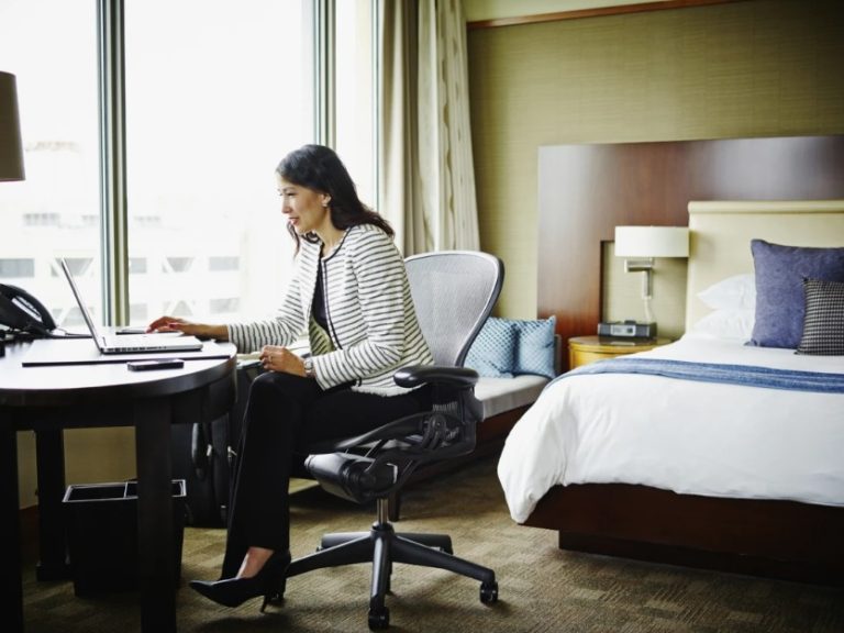 Best Hotels For Business Travelers That Enhance Productivity