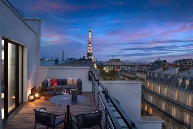 Best Luxury Hotels Near Eiffel Tower Unveiled