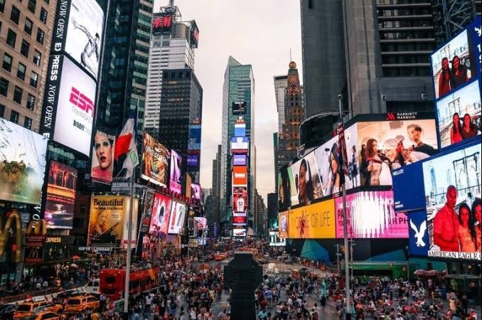 Best Luxury Hotels Near Times Square Unveiled