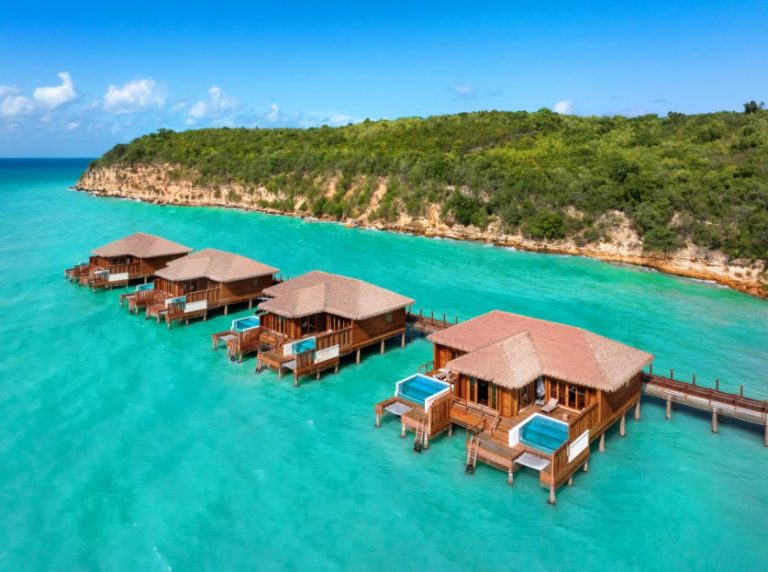 Best Luxury Resorts With Overwater Villas Await You